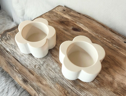 Spring candle holder set