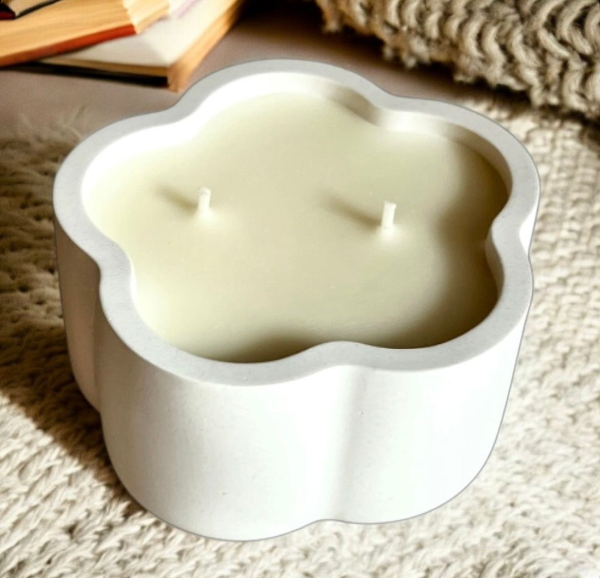 Wavy candle