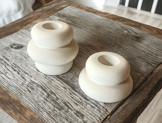 Swirl candle holder set