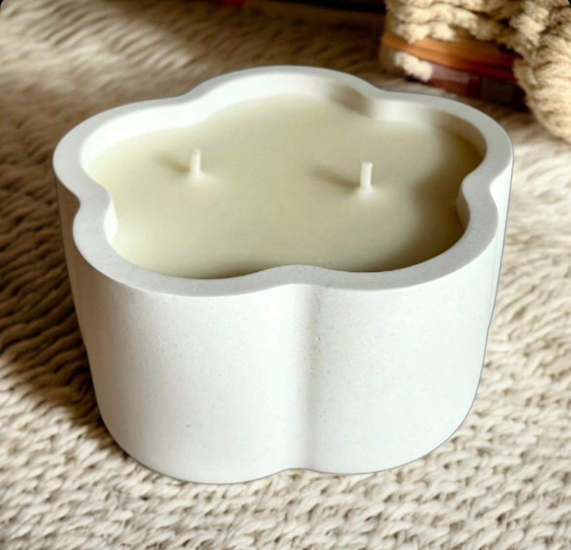 Wavy candle