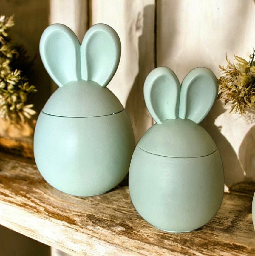 Easter bunny with lid (medium)