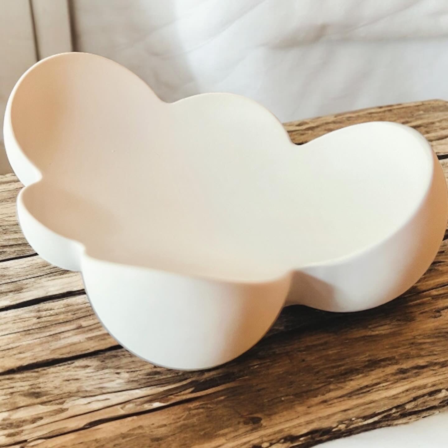 Cloud tealight base